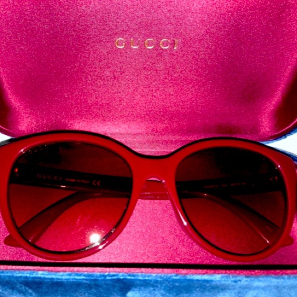 GUCCI - WOMEN’S BURGUNDY AND GOLD FRAME CAT EYE SUNGLASSES